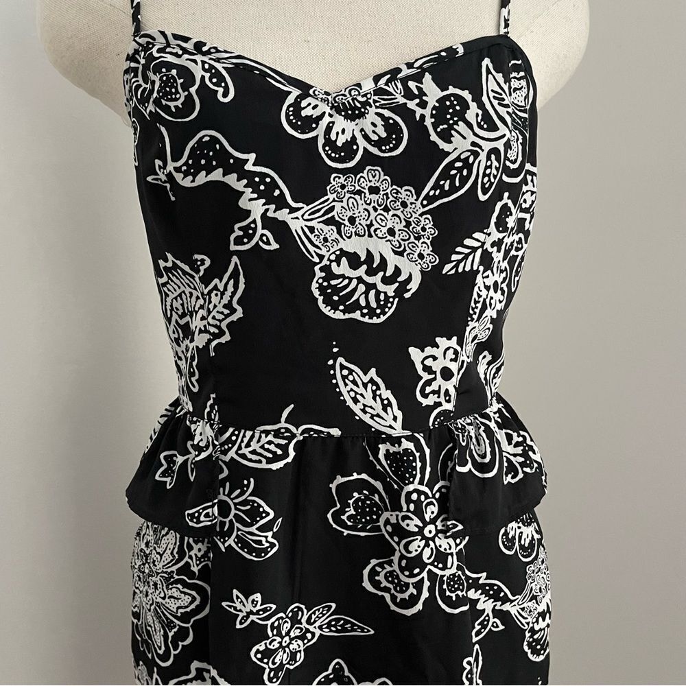 American Eagle Black & White Floral Peplum Dress Size 4 - Picture 2 of 15